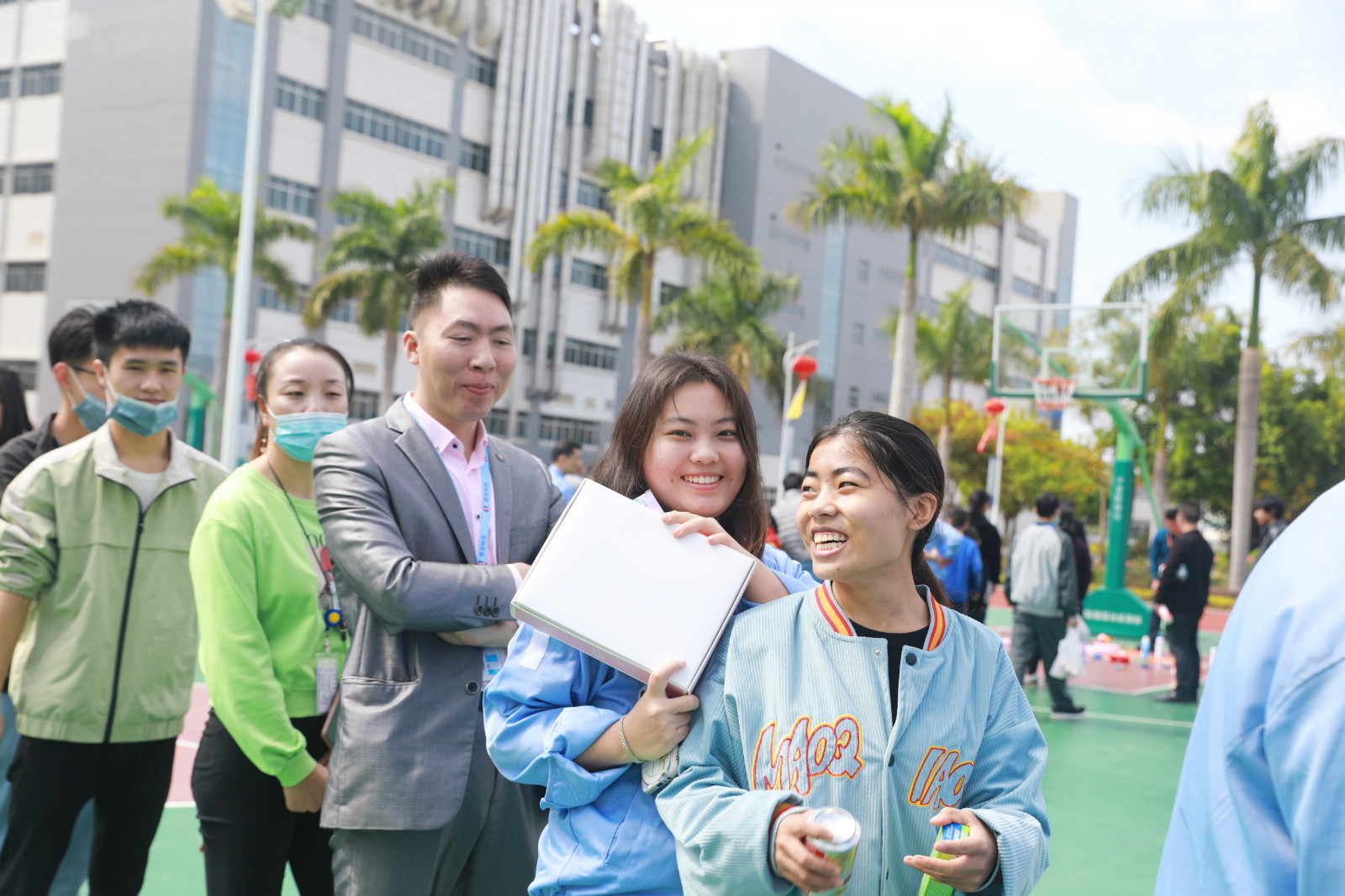 就地过年，年味不减—我在jiuyou.com挺好的